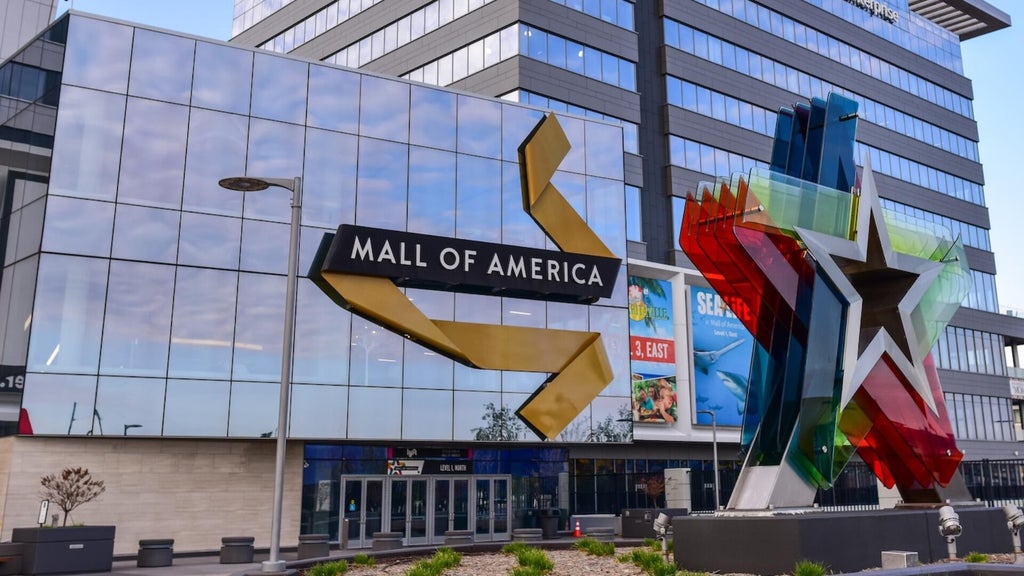 18-year-old man charged in Mall of America attack plot to make court appearance — WCCO / CBS Minnesota, Shorewood Community news