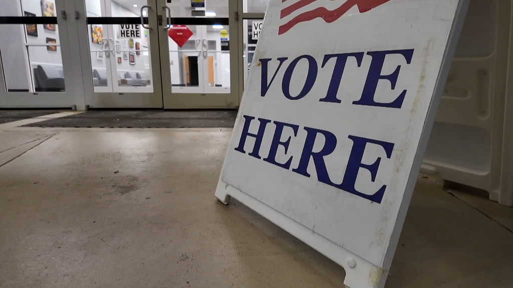 More than 200K Minnesotans have cast their ballots in midterm election — WCCO / CBS Minnesota, Shorewood Community news