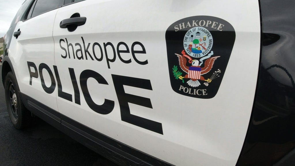 18-year-old charged with second-degree murder after Shakopee man found shot in park — WCCO / CBS Minnesota, Shorewood Community news