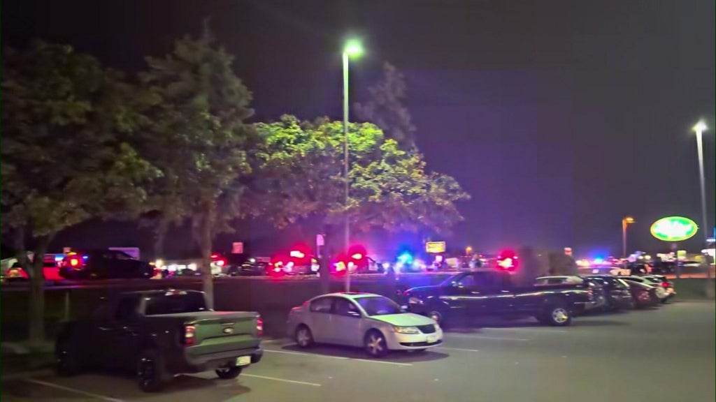 Police respond to Osseo High School after several fights break out at end of football game — WCCO / CBS Minnesota, Shorewood Schools news