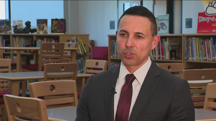 Del Valle ISD superintendent to leave in November — KVUE (Austin), Shorewood Schools news