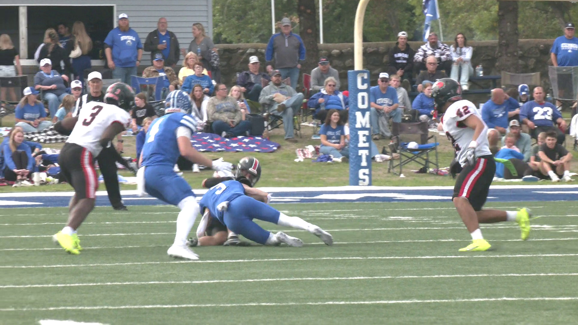 Mayville State honors Matthew Donovan in first home game since injury โ FOX 9