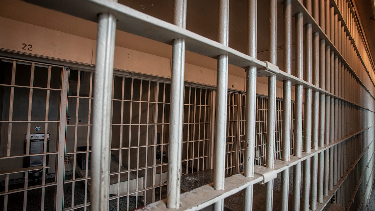 Lake County Jail attack: Guard suffers traumatic brain injury after inmate attacks her — FOX 9, Shorewood Community news
