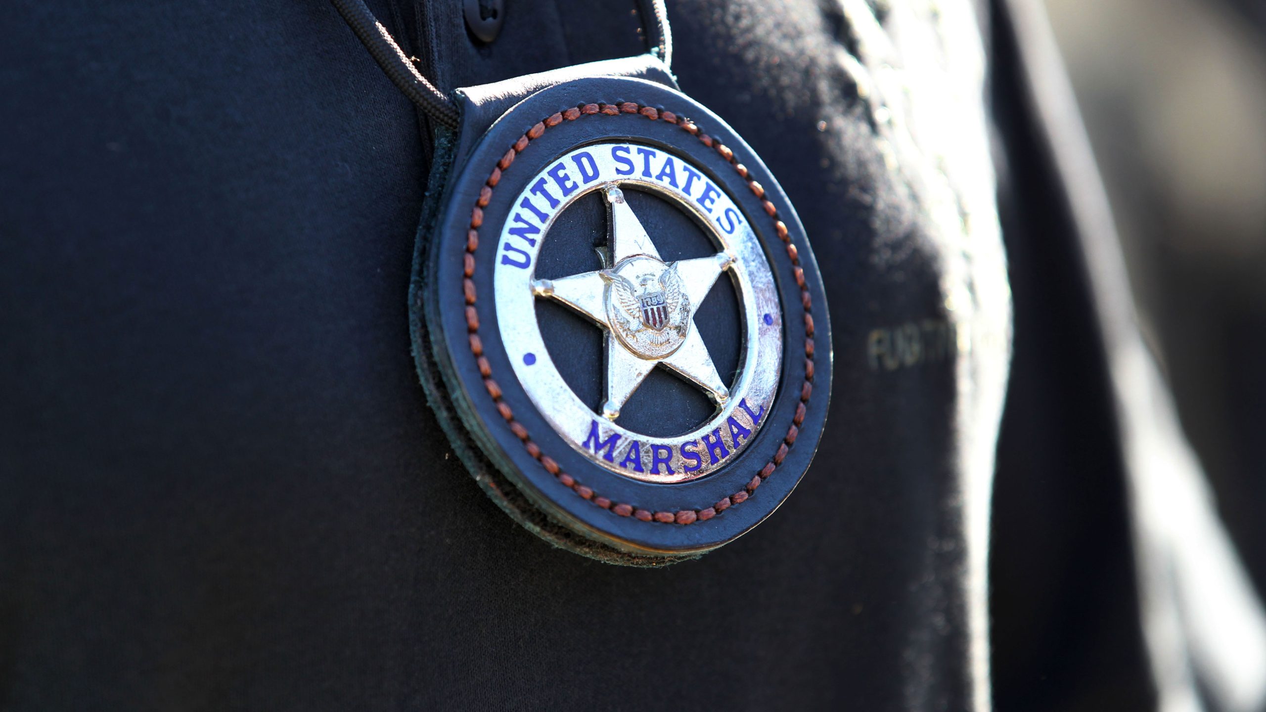 Tied-up 10-year-old trapped in closet rescued; suspected kidnapper caught, Marshals say — Shorewood Community news