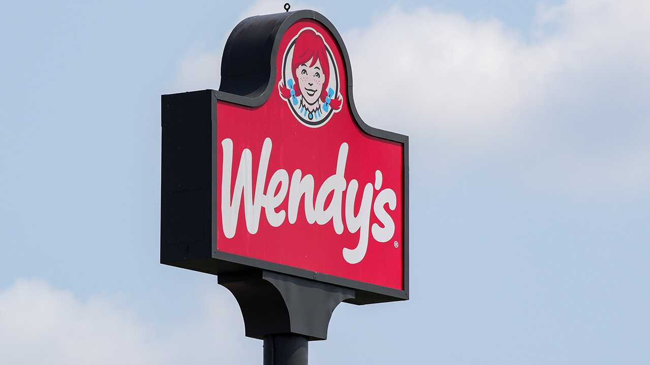 Wendy’s gets $1.4 billion offer to buy the fast-food chain — Shorewood Dining news